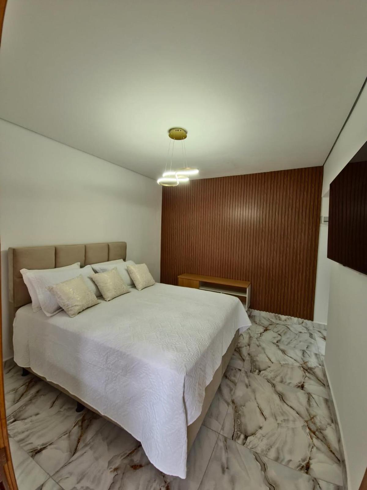 Jardim Do Eden Piri Hotel ปิเรนนอโปลิส ภายนอก รูปภาพ